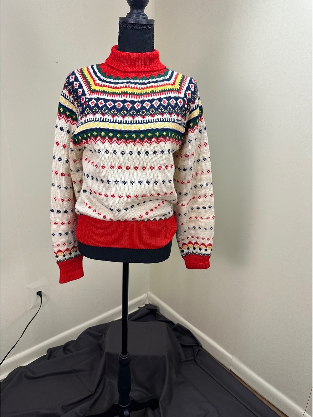 Early 1950s Vintage PM Handerberch Wool Sweater Beige Multicolor Jacquard Large